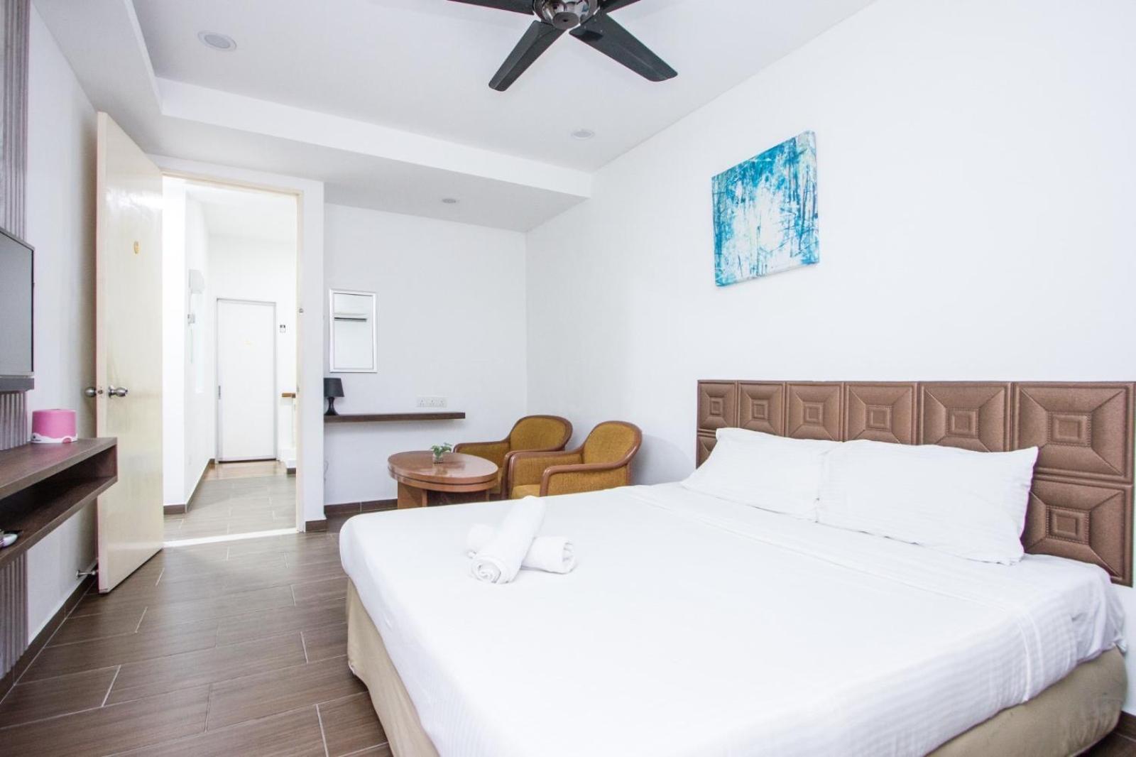Nautilus Bay Home Inn จอร์จทาวน์ ภายนอก รูปภาพ