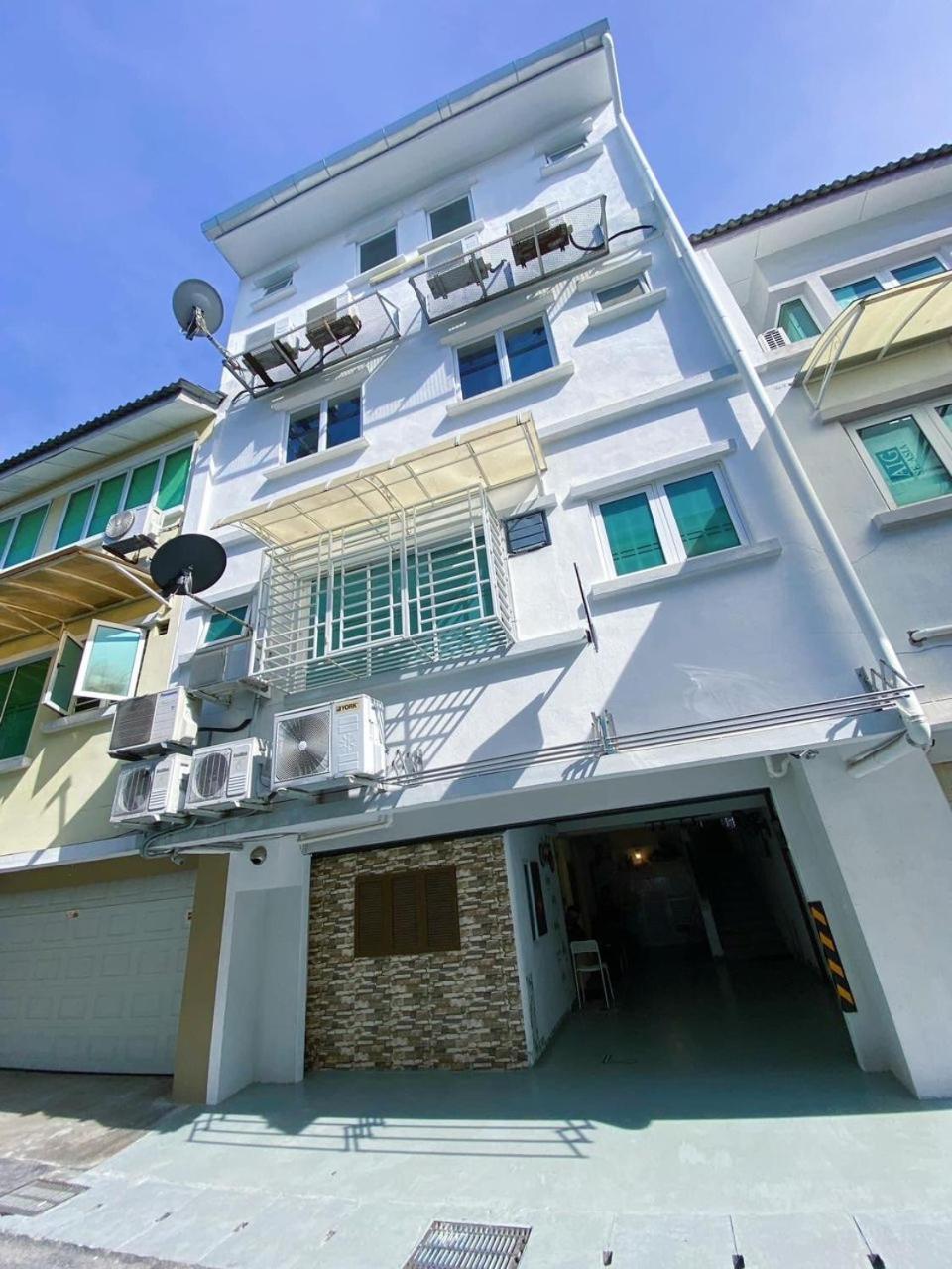 Nautilus Bay Home Inn จอร์จทาวน์ ภายนอก รูปภาพ